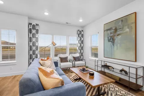 Living - 1367 S Calpac Ave, Spanish Fork, UT 84660 photo 1 of 1