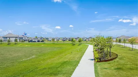 View/Area - 12 Robin Ct, Angleton, TX 77515 photo 3 of 7