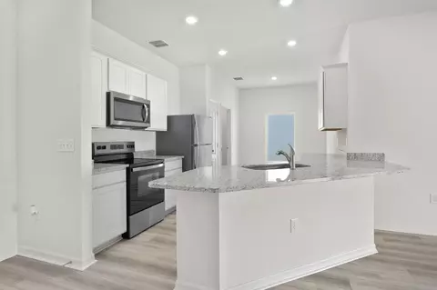 Kitchen - 13390 Tula Loop, Astatula, FL 34705 photo 1 of 3