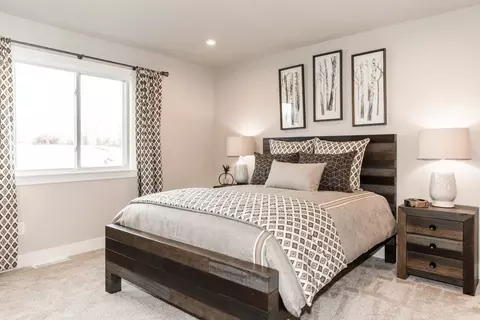 Bedroom - Ridgetop Circle, Kalamazoo, MI 49009 photo 2 of 4