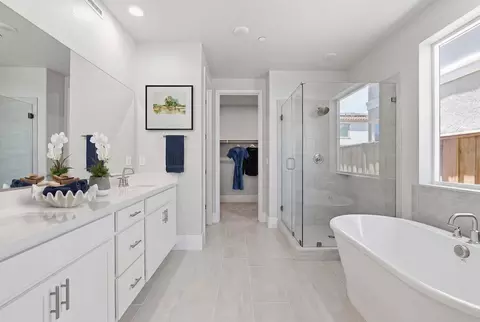 Bath - 4019 Marshall Rd, Vacaville, CA 95687 photo 1 of 2