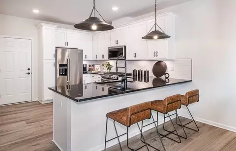 7 Major Rd, South Brunswick, NJ 08852