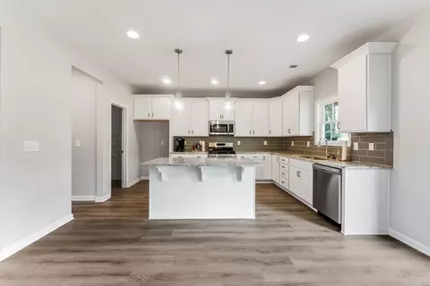 Kitchen - 102 Beaver Creek Way, Lagrange, GA 30241 photo 1 of 5