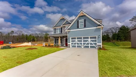 Exterior - 102 Beaver Creek Way, Lagrange, GA 30241 photo 4 of 18