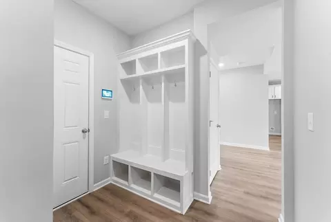 Entry Way - 102 Beaver Creek Way, Lagrange, GA 30241 photo 4 of 7