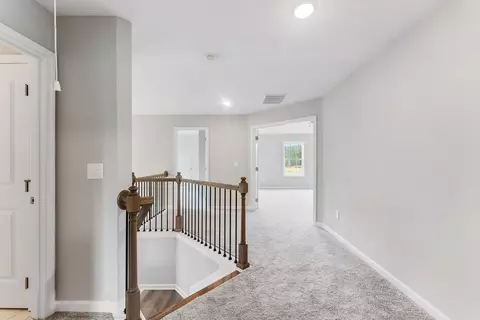 Entry Way - 102 Beaver Creek Way, Lagrange, GA 30241 photo 6 of 7