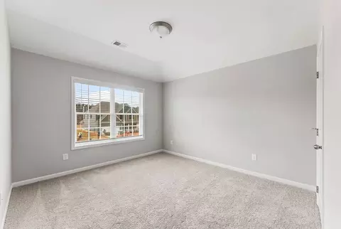 Bedroom - 102 Beaver Creek Way, Lagrange, GA 30241 photo 7 of 8