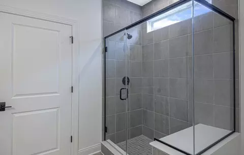 Bath - 20861 E Kilburn Dr, Macomb, MI 48044 photo 2 of 2
