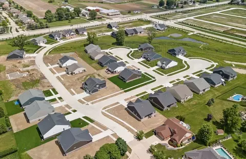 View/Area - 20861 E Kilburn Dr, Macomb, MI 48044 photo 4 of 6