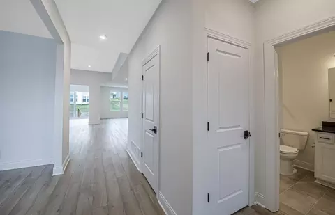 Entry Way - 20861 E Kilburn Dr, Macomb, MI 48044 photo 2 of 4