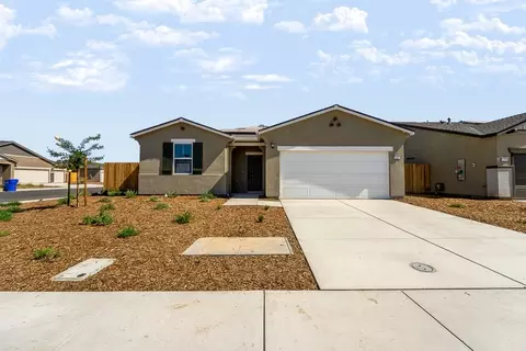 Exterior - 628 Riley Ave, Chowchilla, CA 93610 photo 1 of 9