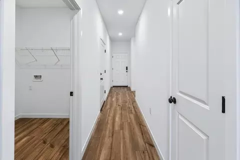 Entry Way - 628 Riley Ave, Chowchilla, CA 93610 photo 2 of 4