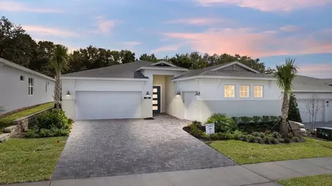 956 Club Cresswind Dr, Lady Lake, FL 32159