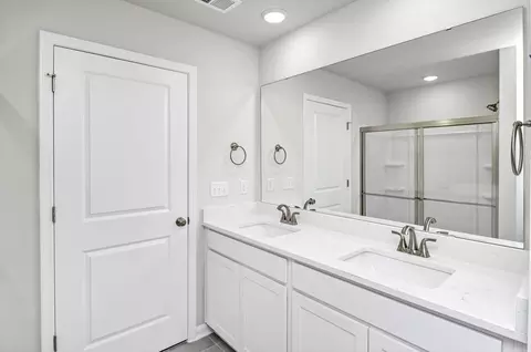 Bath - 2120 Barnhart Dr, Sumter, SC 29153 photo 1 of 1