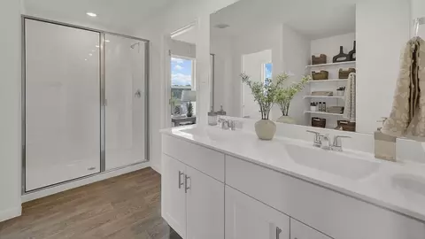Bath - 430 Denali Dr, Kyle, TX 78640 photo 3 of 4