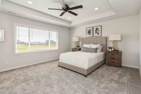 Bedroom - White Oak Ln, Granger, IA 50109 photo 6 of 9