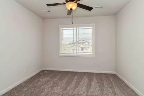 Bedroom - White Oak Ln, Granger, IA 50109 photo 4 of 9