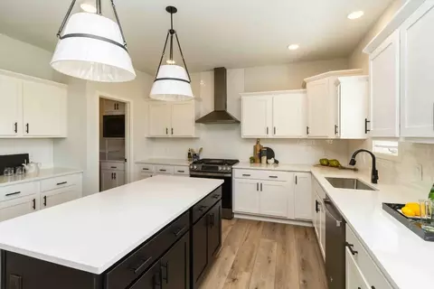 Kitchen - White Oak Ln, Granger, IA 50109 photo 1 of 3
