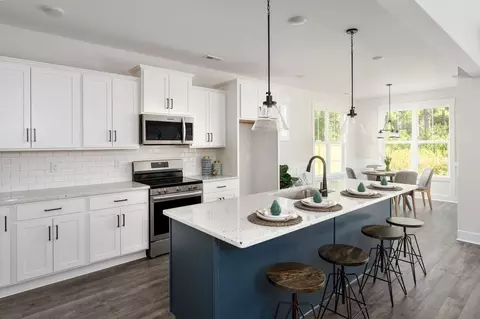 Kitchen - Edens Lane, Hampstead, NC 28443 photo 2 of 4