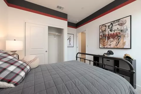Bedroom - 588 Burnett Ave, Chowchilla, CA 93610 photo 2 of 20