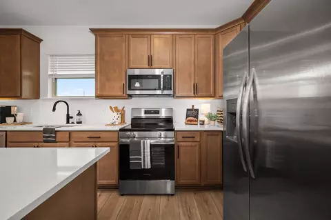 Kitchen - 101 Florence Cv, Burns, TN 37029 photo 2 of 4