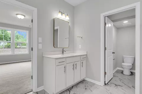 Bath - 714 Alma Square Dr, Moncks Corner, SC 29461 photo 5 of 8