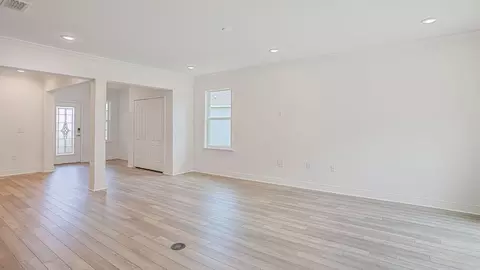 Living - 14055 Spring Hill Dr, Spring Hill, FL 34609 photo 3 of 5