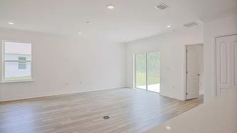 Living - 14055 Spring Hill Dr, Spring Hill, FL 34609 photo 5 of 8
