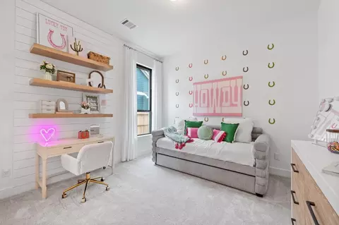 Bedroom - 1612 Trinity Dr, Benbrook, TX 76132 photo 9 of 15
