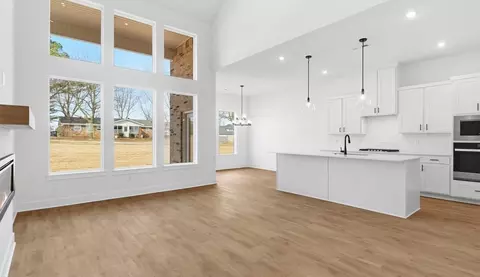 717 Riggs Ave, Springdale, AR 72762