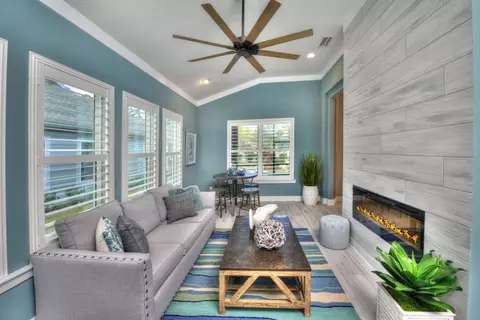 Living - 18477 Foxtail Loop, Venice, FL 34293 photo 4 of 4