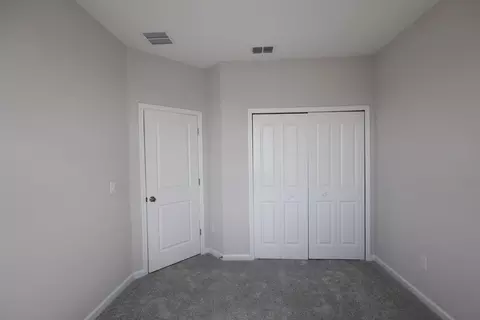 Bedroom - 1338 Mount Royal Dr, Saint Cloud, FL 34771 photo 7 of 14