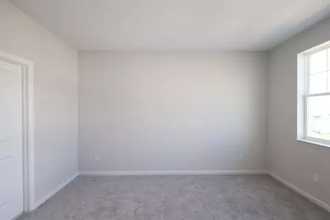 Bedroom - 1338 Mount Royal Dr, Saint Cloud, FL 34771 photo 11 of 14