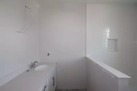 Bath - 1338 Mount Royal Dr, Saint Cloud, FL 34771 photo 2 of 6