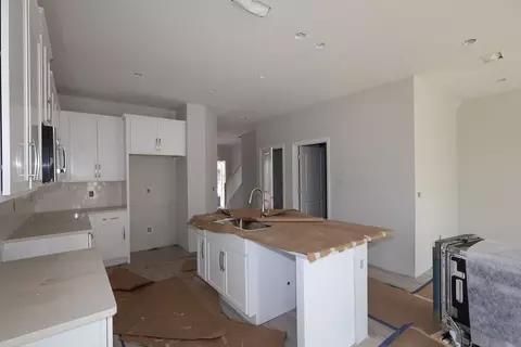 Kitchen - 1338 Mount Royal Dr, Saint Cloud, FL 34771 photo 2 of 8