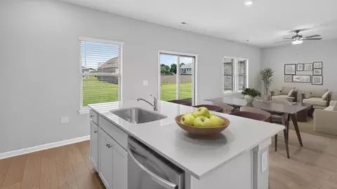 Kitchen - 29 Gulfstream Dr, Lagrange, GA 30241 photo 3 of 6