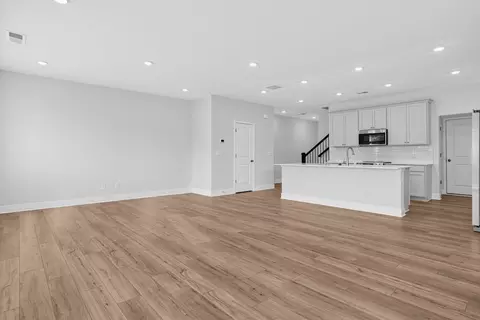 Living - 120 Rope Mill Ct, Canton, GA 30115 photo 1 of 4