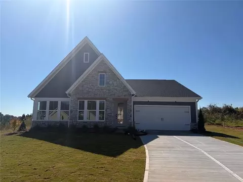 29 Bobwhite Ct, Hoschton, GA 30548