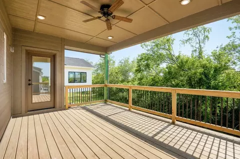 Exterior - White Oak Ln, Granger, IA 50109 photo 4 of 6