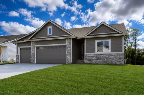Exterior - White Oak Ln, Granger, IA 50109 photo 2 of 6
