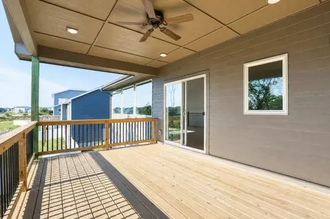 Exterior - White Oak Ln, Granger, IA 50109 photo 3 of 6