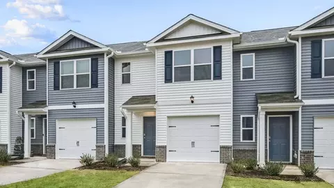 104 Holton St, Smithfield, NC 27577