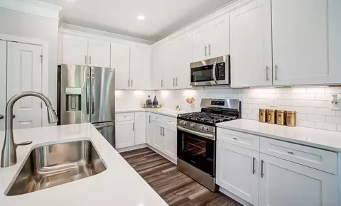 Kitchen - Kelly's Place, Gloucester, VA 23061 photo 3 of 4