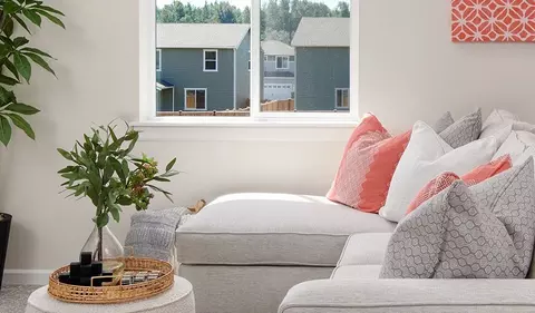 Living - 24193 E 39th Ave, Aurora, CO 80019 photo 2 of 3
