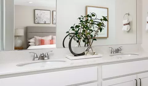 Bath - 24193 E 39th Ave, Aurora, CO 80019 photo 3 of 3