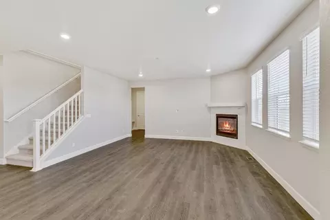 Living - 957 Andrews Crest Dr, Berthoud, CO 80513 photo 3 of 3