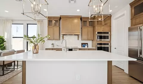 Kitchen - 107 E Windsor Dr, Gilbert, AZ 85296 photo 3 of 6