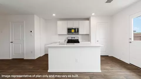 Kitchen - 4206 Marjoram Lndg, Von Ormy, TX 78073 photo 4 of 14