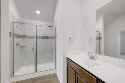 Bath - 7304 Poplar Dr, Argyle, TX 76226 photo 1 of 3