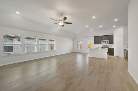 Living - 7304 Poplar Dr, Argyle, TX 76226 photo 2 of 2